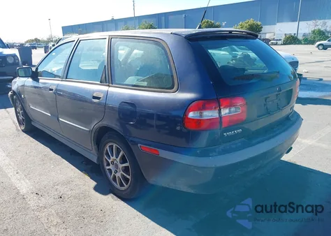 2001 Volvo V40 A/Sport Edition from USA, damaged, VIN YV1VW29551F678461